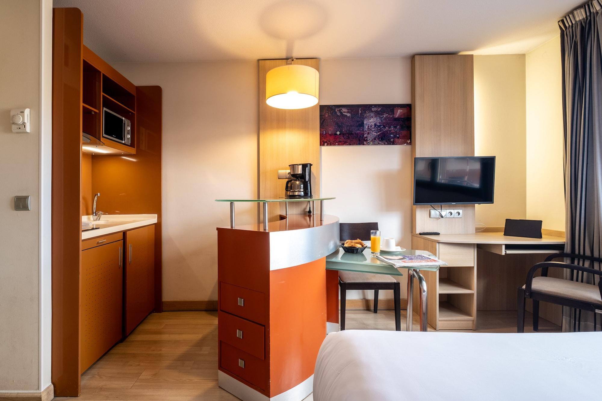 Clarion Aparthotel Toulouse Blagnac Airport Exterior foto