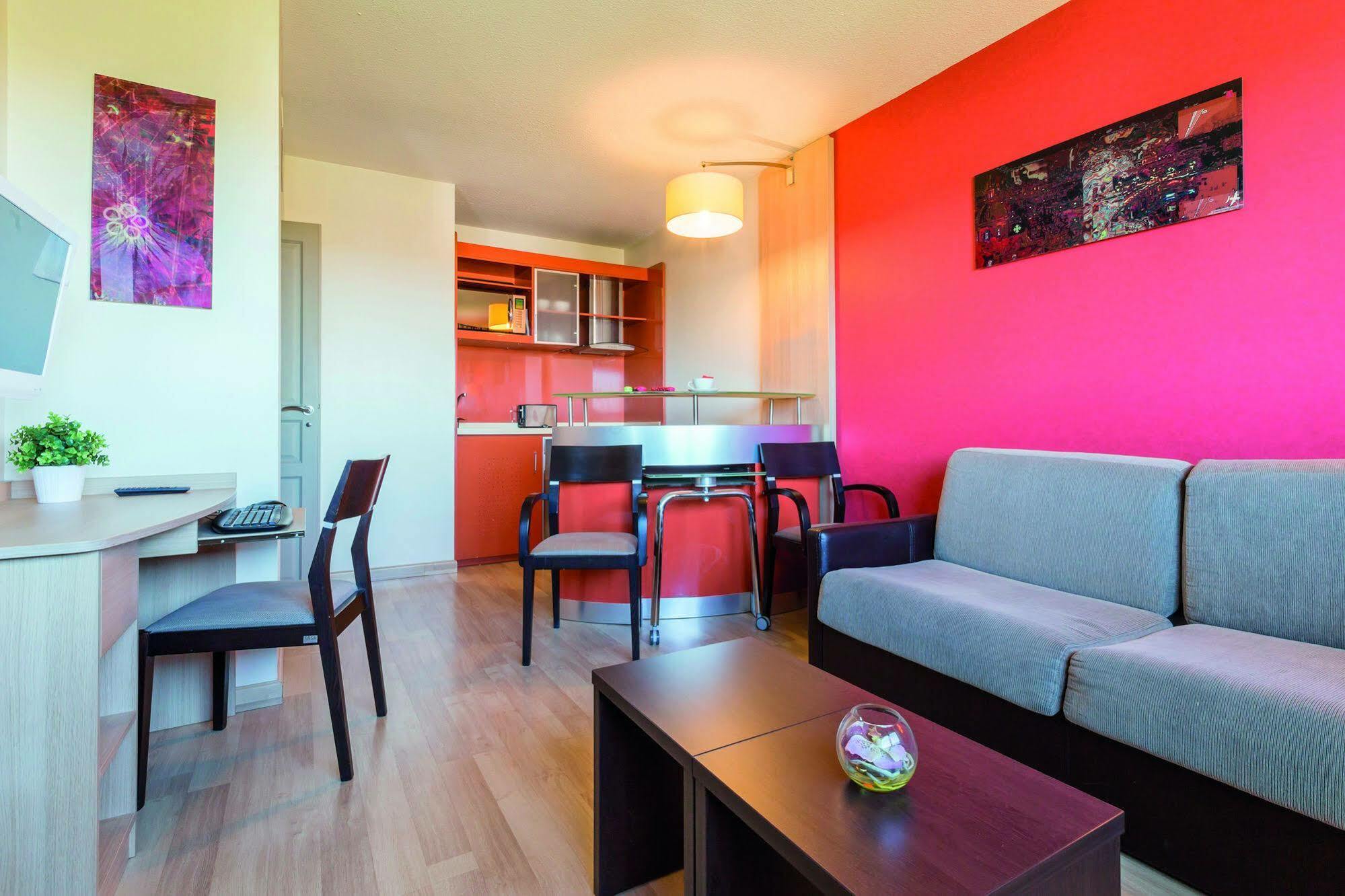 Clarion Aparthotel Toulouse Blagnac Airport Exterior foto